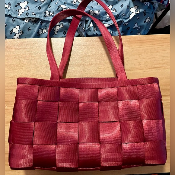 Harveys Handbags - Harveys Large Satchel Seatbelt Bag